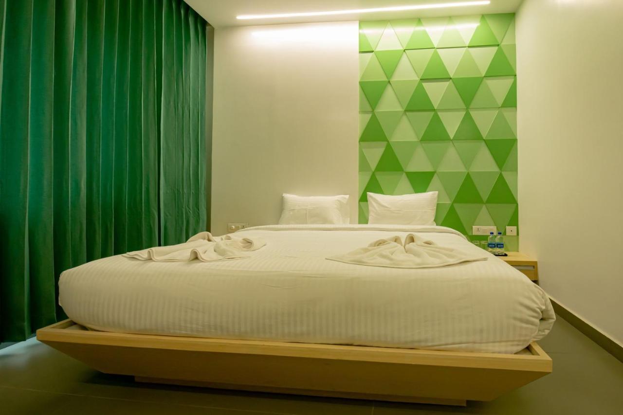 Hotel Rathna Residency - Near Us Consulate Chennai Esterno foto