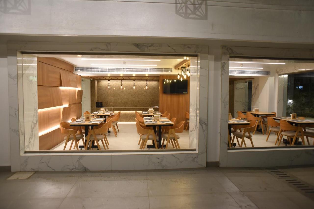 Hotel Rathna Residency - Near Us Consulate Chennai Esterno foto