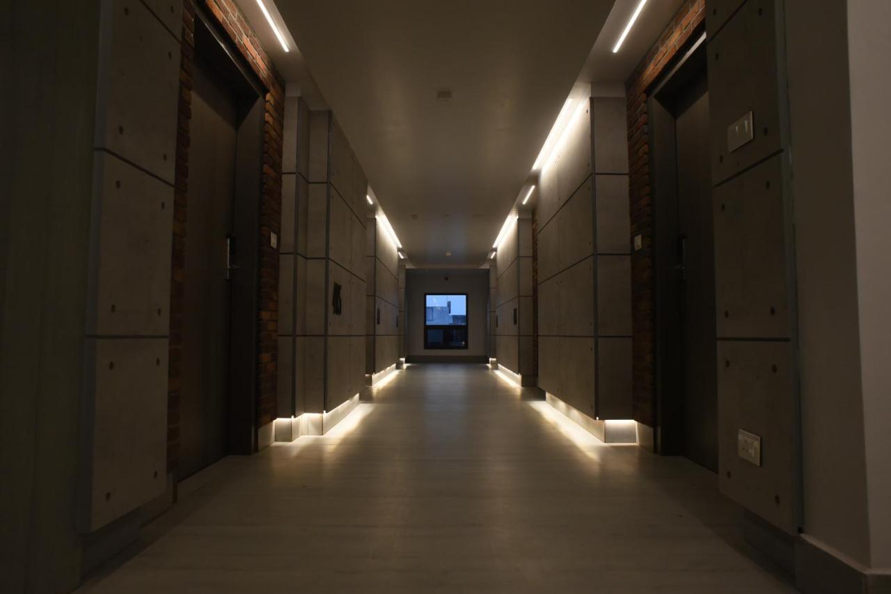 Hotel Rathna Residency - Near Us Consulate Chennai Esterno foto